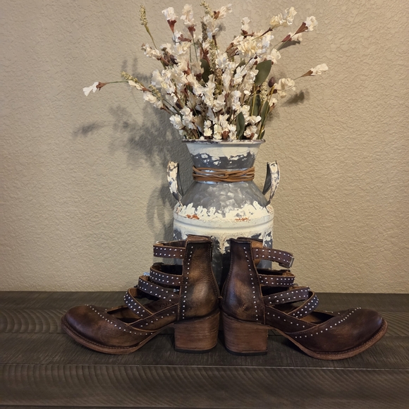 Freebird by Steven "Felicity", Size 8 - Picture 6 of 9